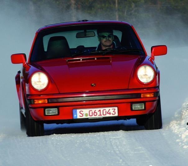 Porsche prüft Winterreifen speziell für Youngtimer und Klassiker 